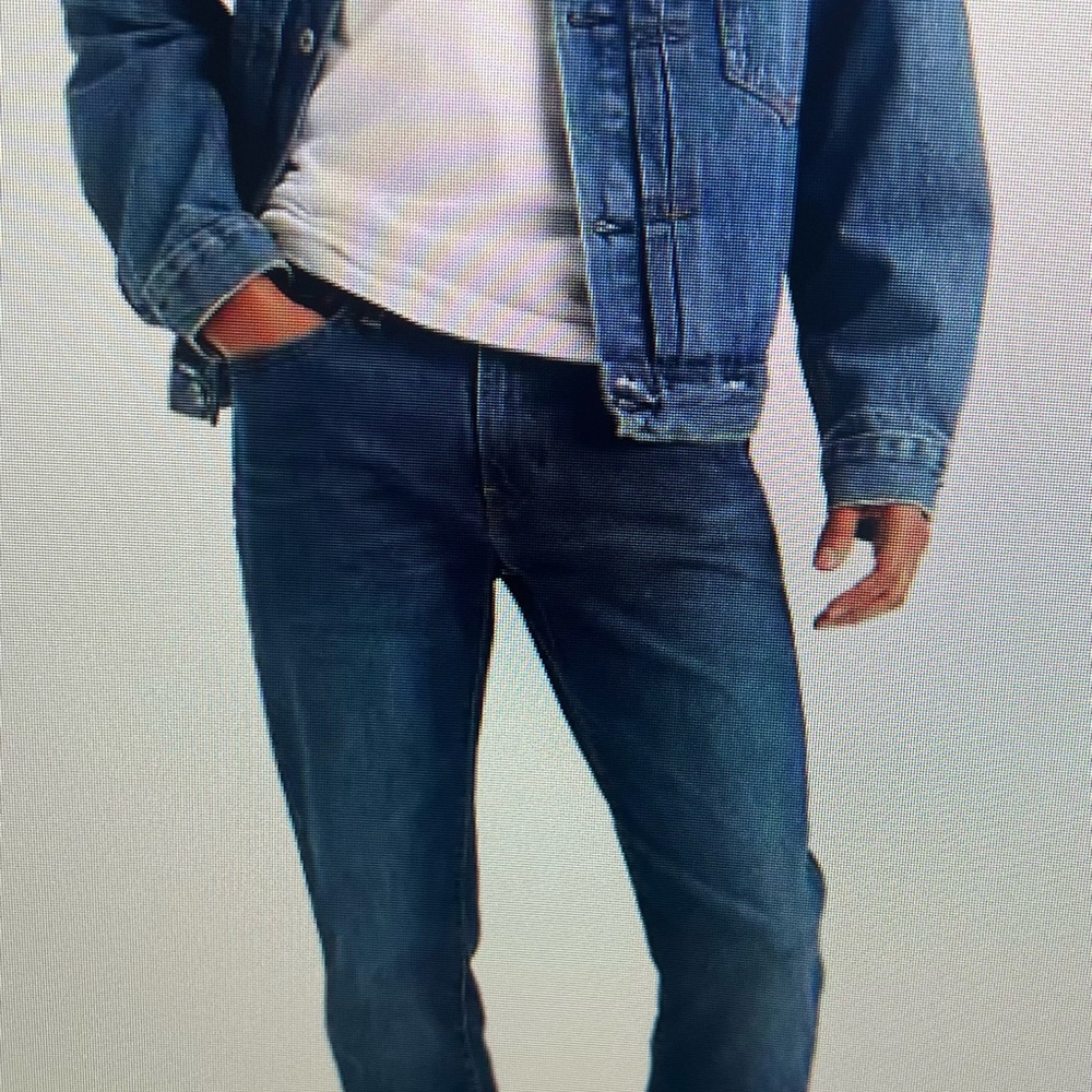 Levi’s men 511 medium wash jeans never worn